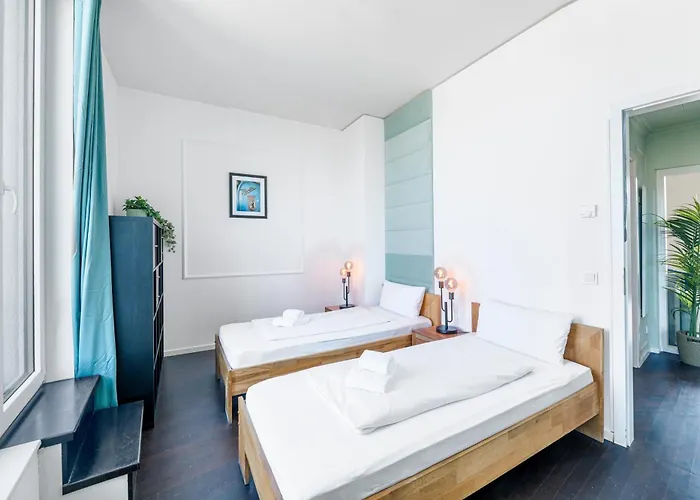 هوليداي آت ألكسندربلاتز شقة