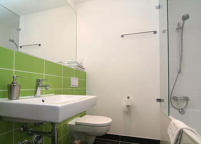 亚历山大广场假日公寓酒店