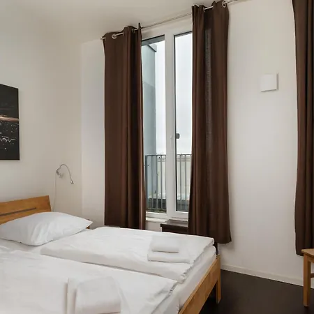 At Alexanderplatz Apartment Berlin
