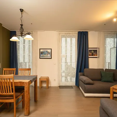 Apartment At Alexanderplatz *