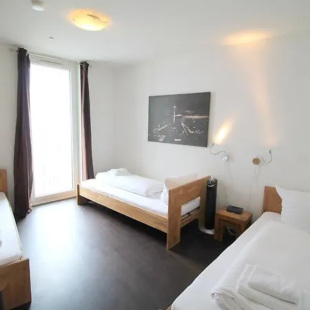 هوليداي آت ألكسندربلاتز * برلين