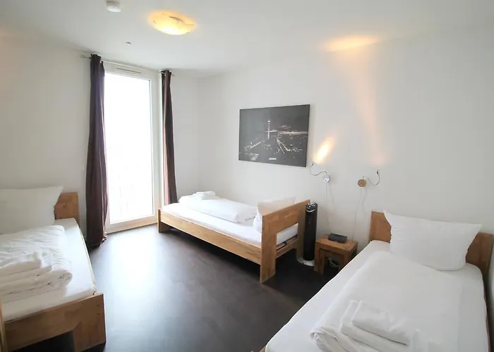 At Alexanderplatz * Berlim